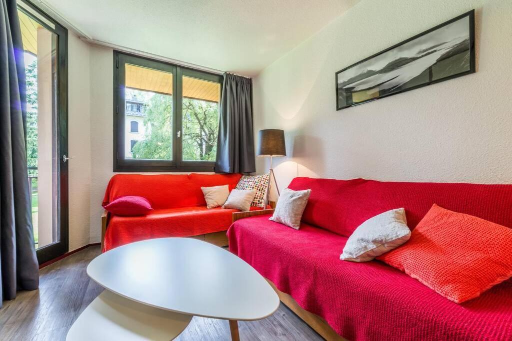 Au Coeur De Chamonix, Un Ecrin De Verdure Apartment Exterior photo